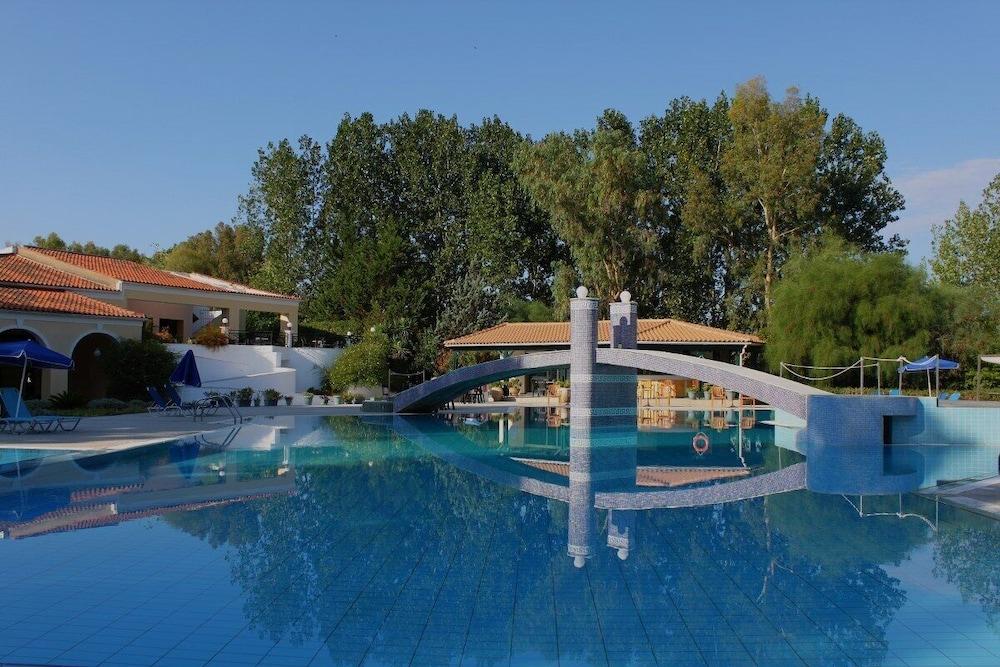 Ilaria Hotel กาลามากี ภายนอก รูปภาพ